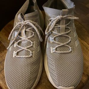 Adidas Questar Rise Cloudform shoes Sz 10